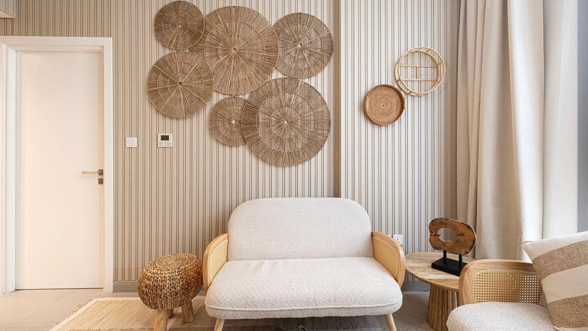 Desert Nights By Blue Cloud Holidays Szardża Apartament