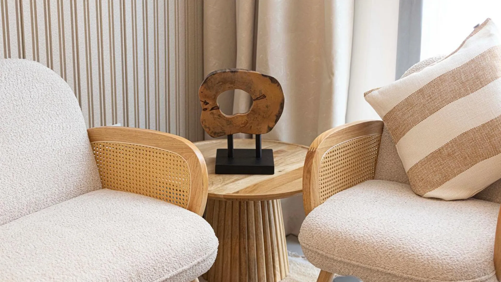 Desert Nights By Blue Cloud Holidays Sharjah Apartment