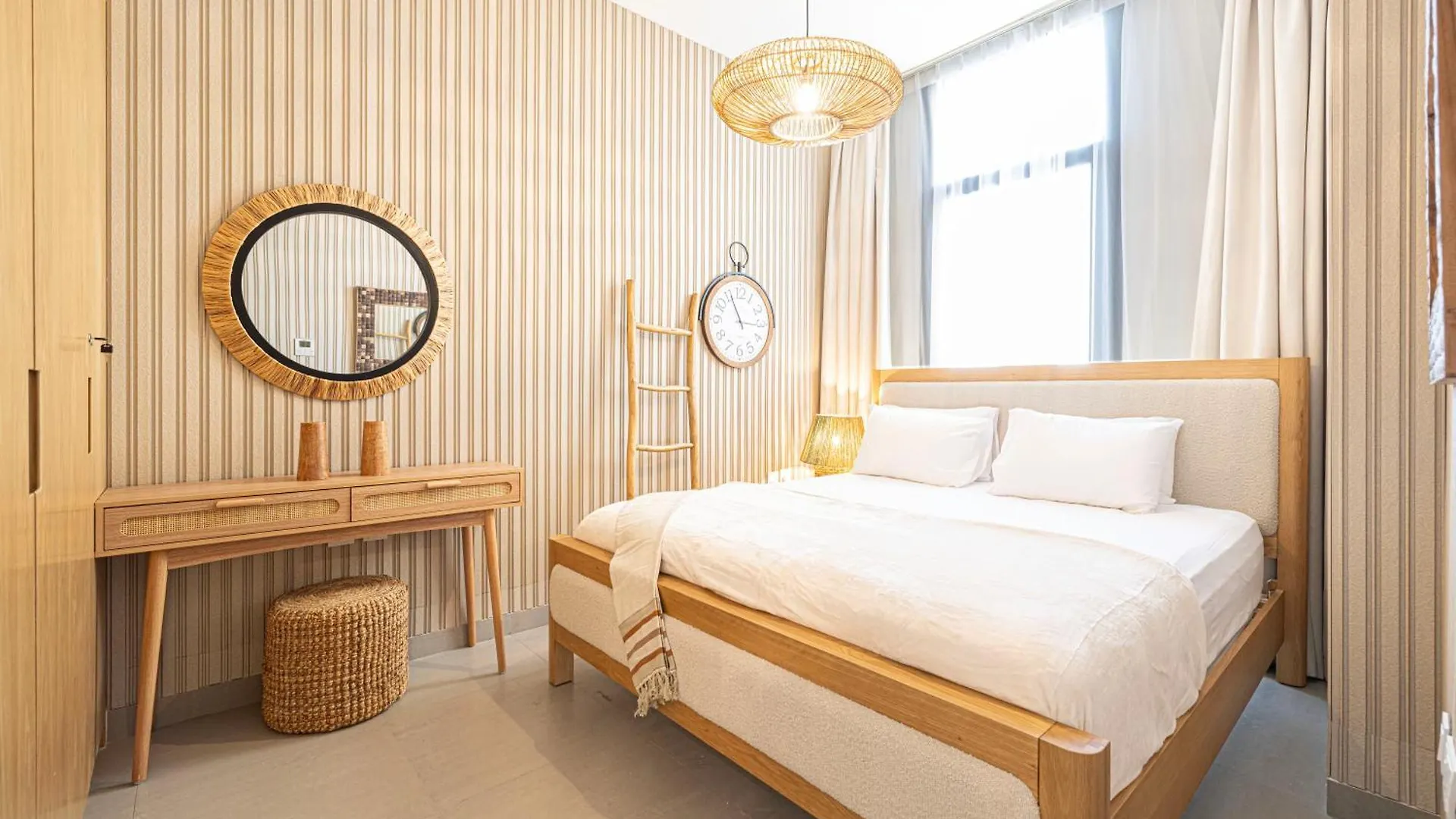 Desert Nights By Blue Cloud Holidays Sharjah Apartment